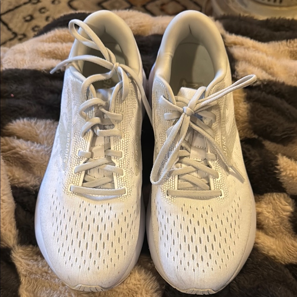 Brooks White Running Shoes